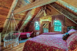 Magic Cabin with Private Petting Zoo and Hot Tub - Image 2